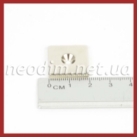 Магнит под потай 20x20x3mm 7/3 х 1 отвер.