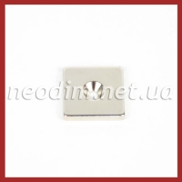 Магнит под потай 12x12x3mm 7/3 х 1 отвер.