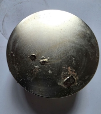 Магнит диск D 100-50 с дефектом